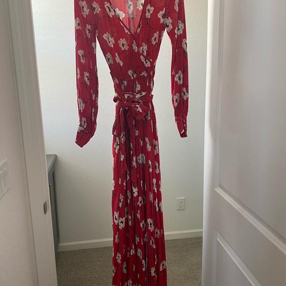 Red floral Vici maxi dress - Picture 4 of 4